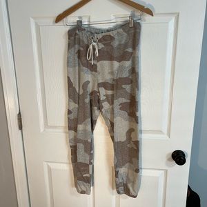 Aerie Camo Sweatpants